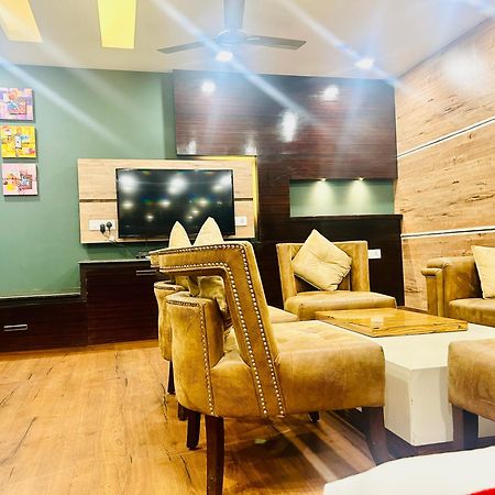 Hotel Gold Souk - Karol Bagh Delhi  Bagian luar foto