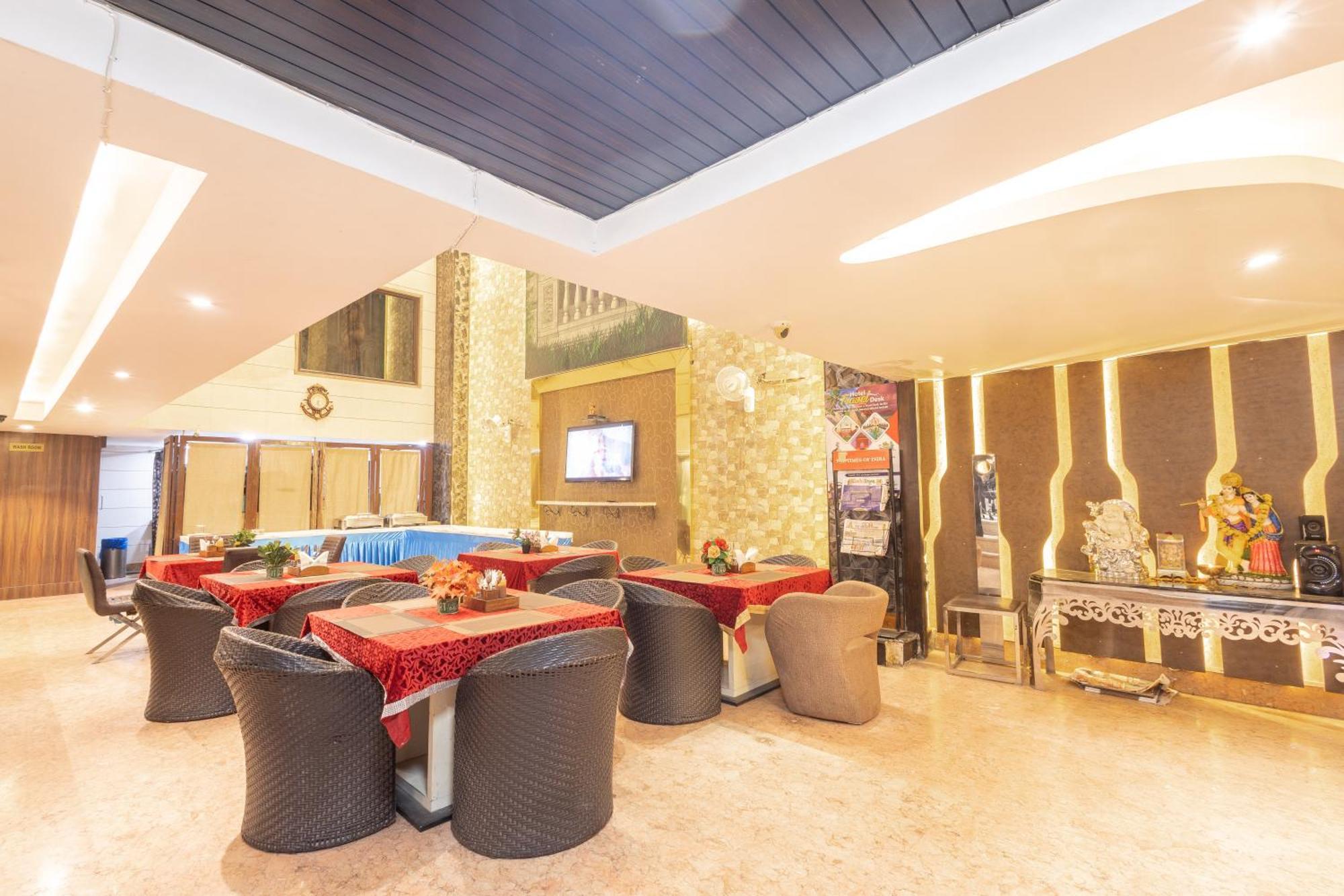 Hotel Gold Souk - Karol Bagh Delhi  Bagian luar foto