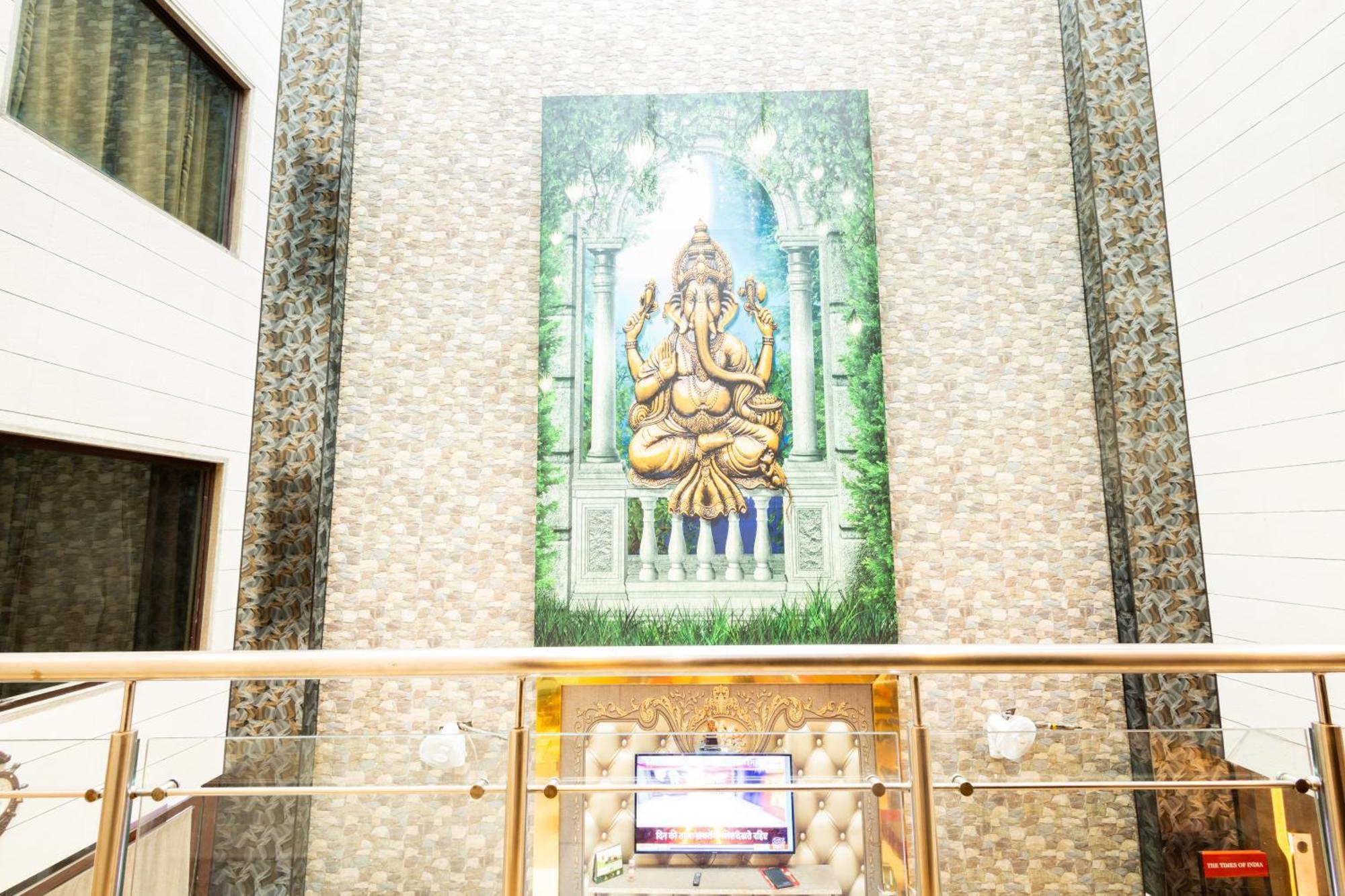 Hotel Gold Souk - Karol Bagh Delhi  Bagian luar foto