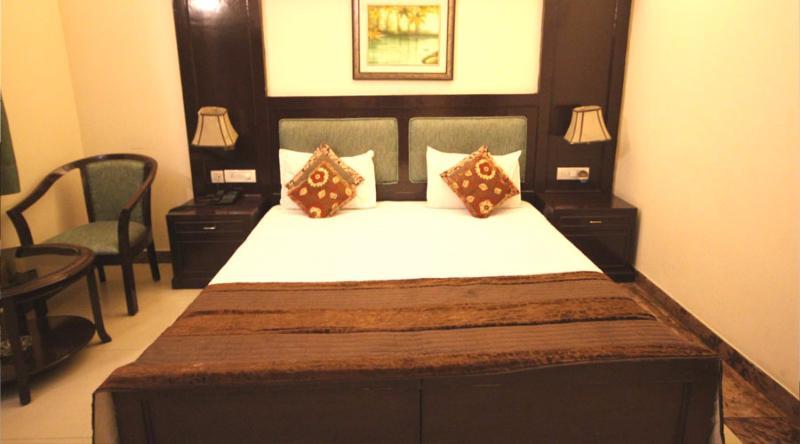 Hotel Gold Souk - Karol Bagh Delhi  Bagian luar foto